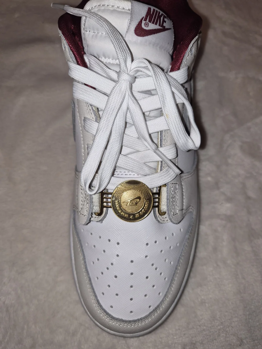 Nike Dunk Low SE Just Do It White Team Red DV1160-100 Women’s 10 / Men’s 8.5